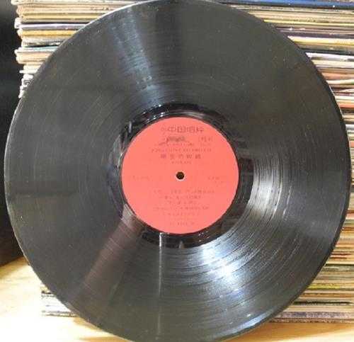 朱明瑛.1984-明亮的眼睛(LP版)【中唱】【WAV+CUE】