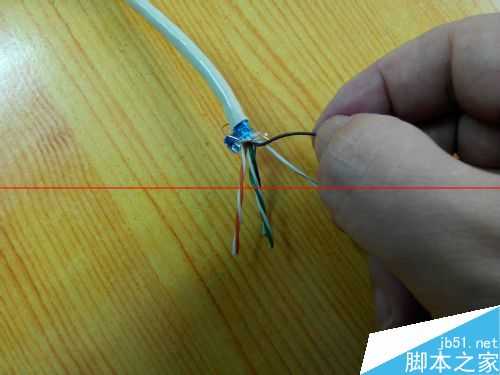 网线断了没有工具怎么接上?